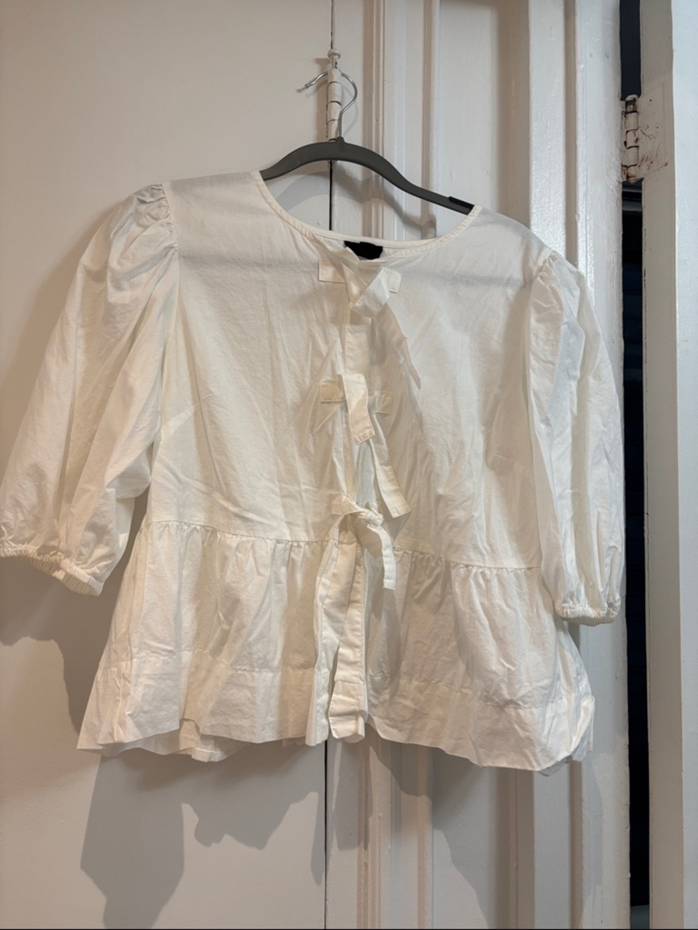 Women’s White Tie-Front Peasant Top 100% cotton